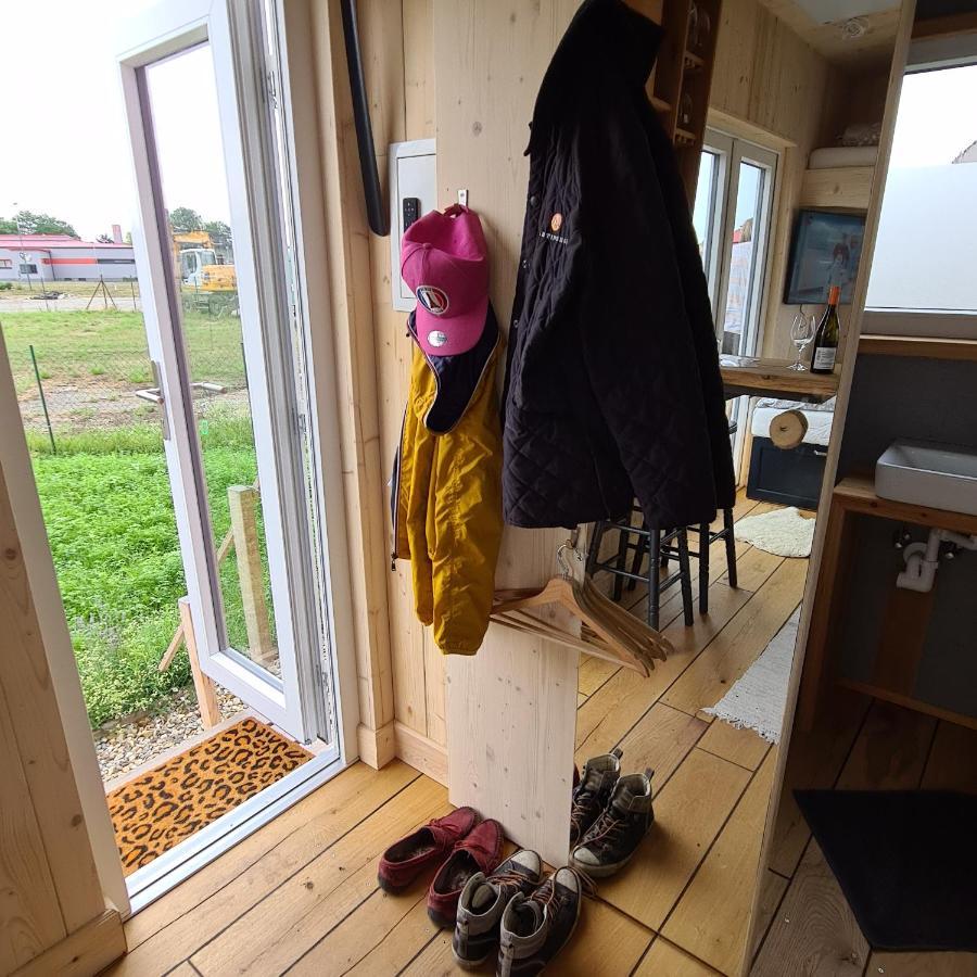 Tiny House Villa Neusiedl an der Zaya ภายนอก รูปภาพ